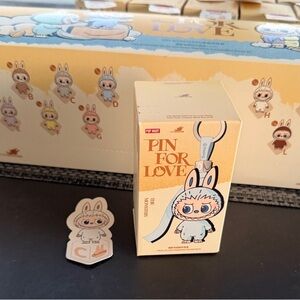 Pop Mart "Pin For Love" Labubu C